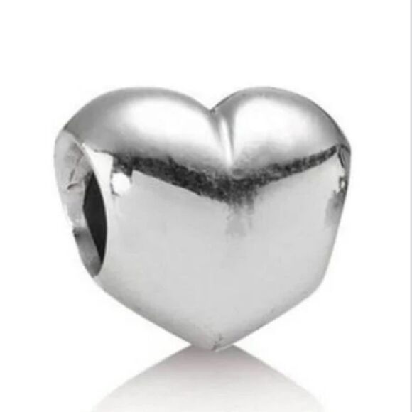 Pandora Moments Big Smooth Heart Charm 925 ALE Silver Bracelet Charm - Picture 1 of 10